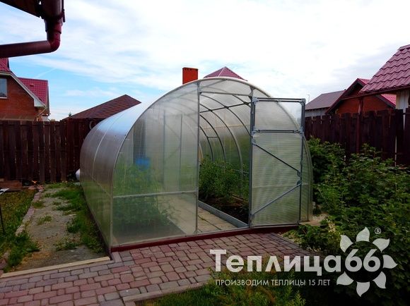 Арочная теплица Рада Макси